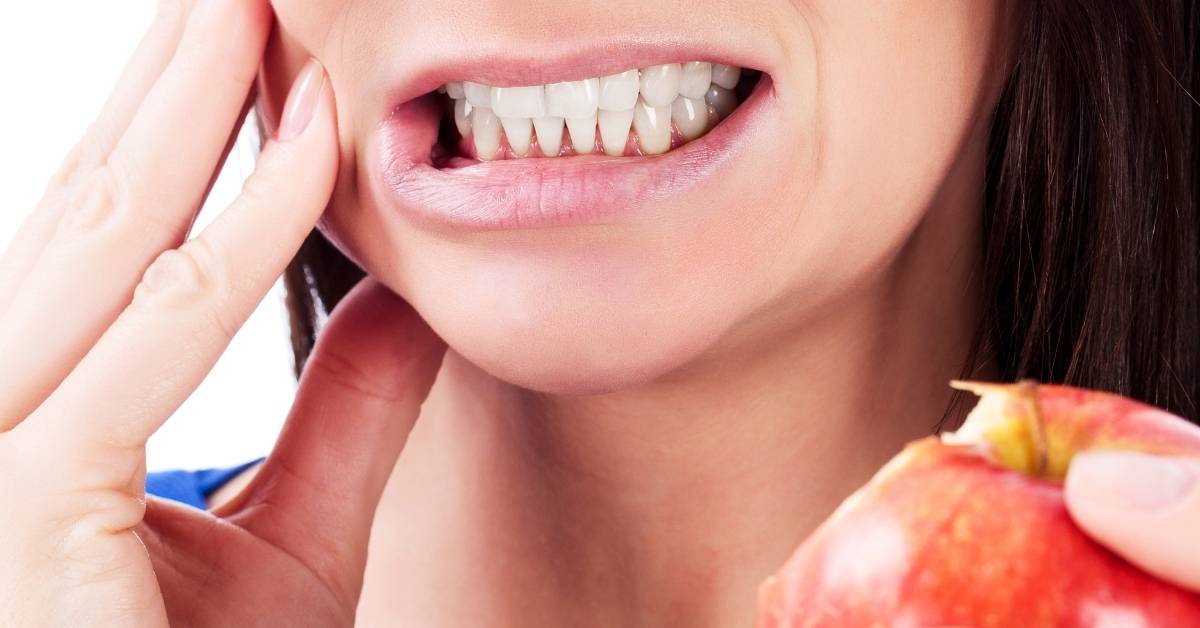 Do Your Gums Hurt When Chewing? Here Is Why & How To Treat It